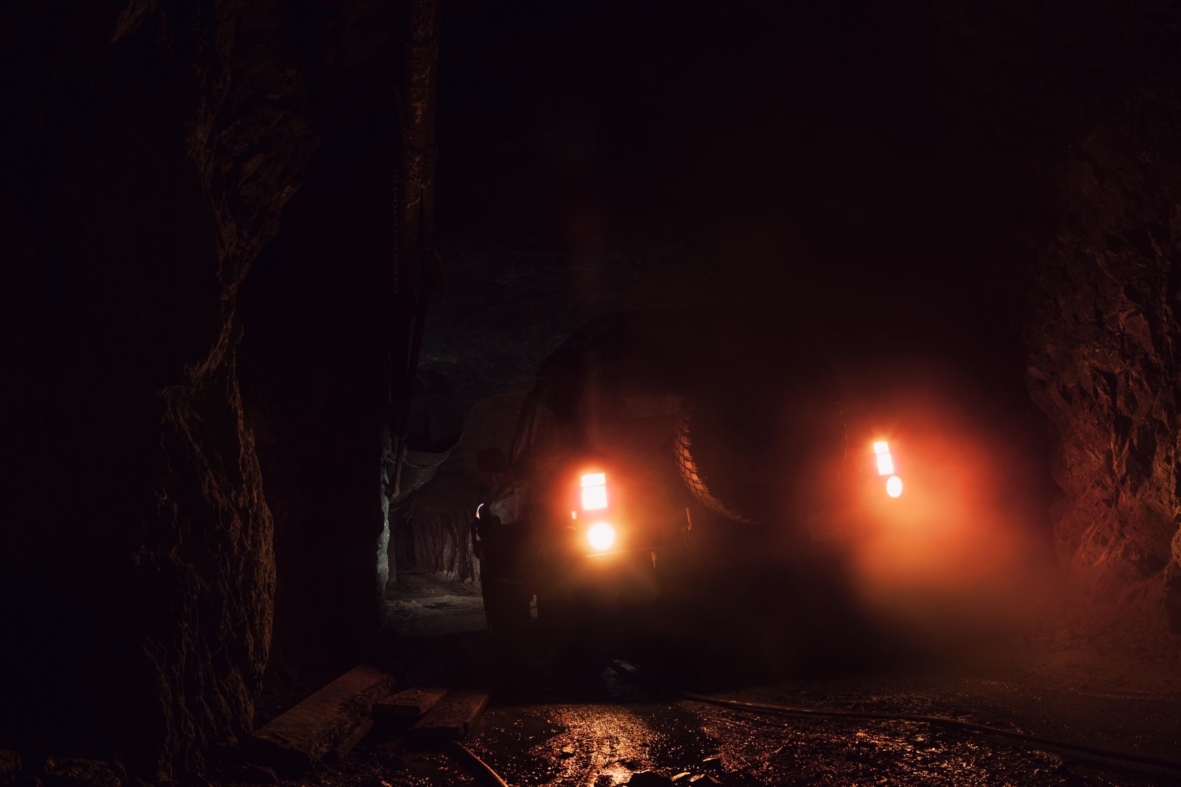 Underground mining robotics: what autonomous vehicles and inspection robots do today